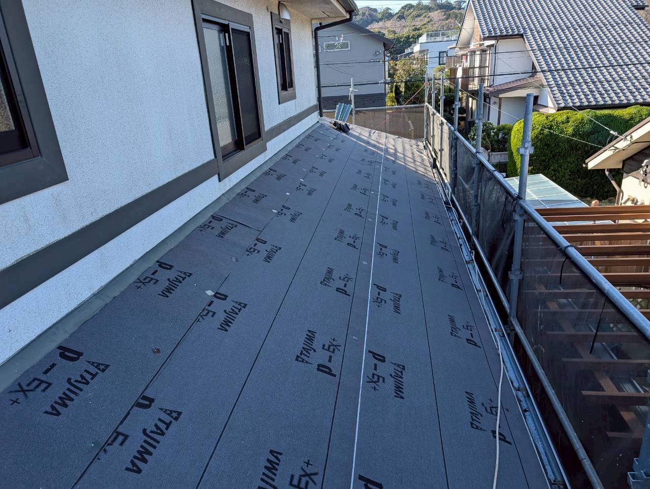 家の価値と安全を守る屋根修理